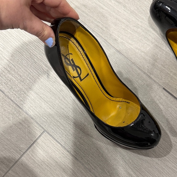 Yves Saint Laurent Glossy Black Platform Heels - Picture 3 of 7